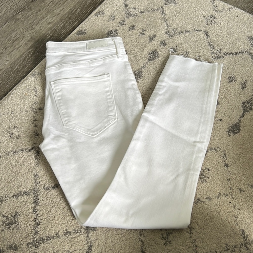 Women’s Abercrombie white jeans